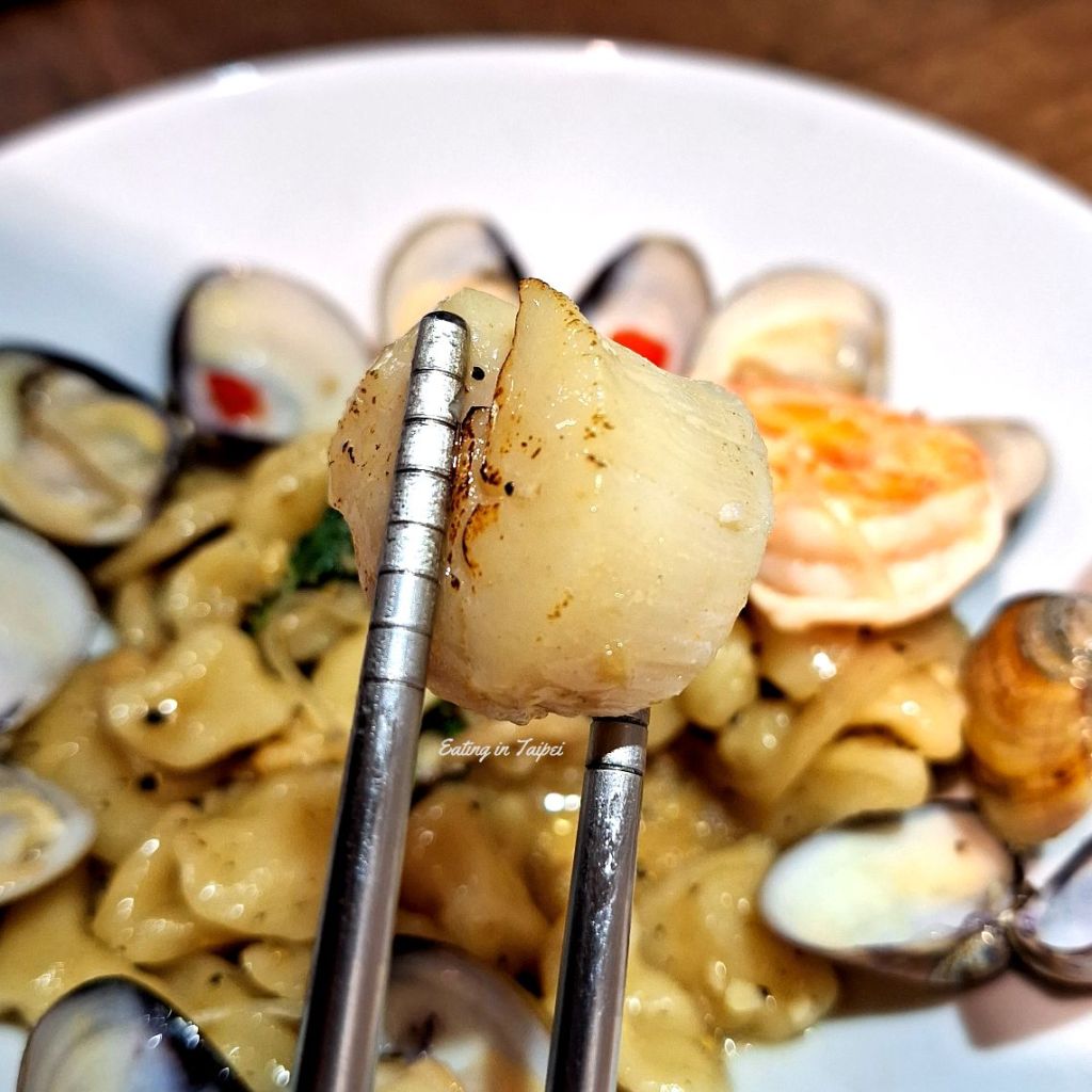 Bon Meingerda scallop