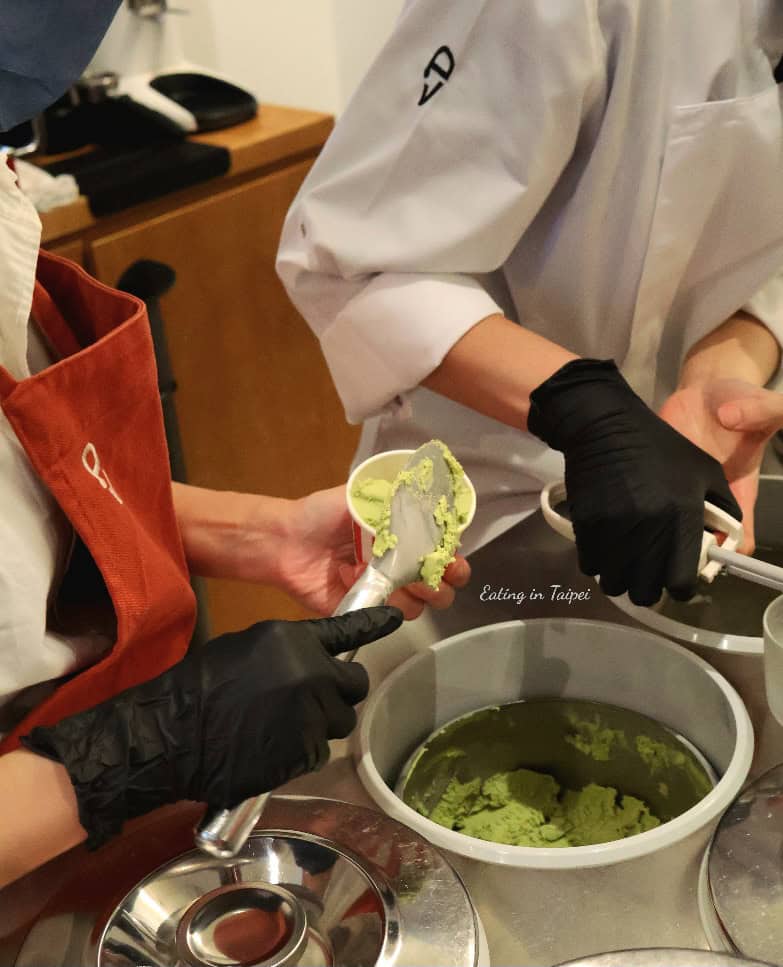 Doulble V scooping 2