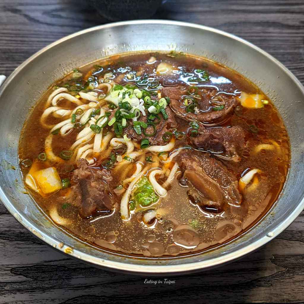 Guo Ji Beef Noodle red braised beef noodle
