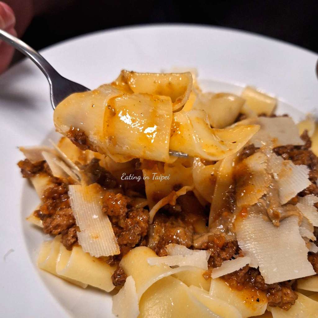 La pasta di nonna pappardelle bolognese with chicken liver paste 2